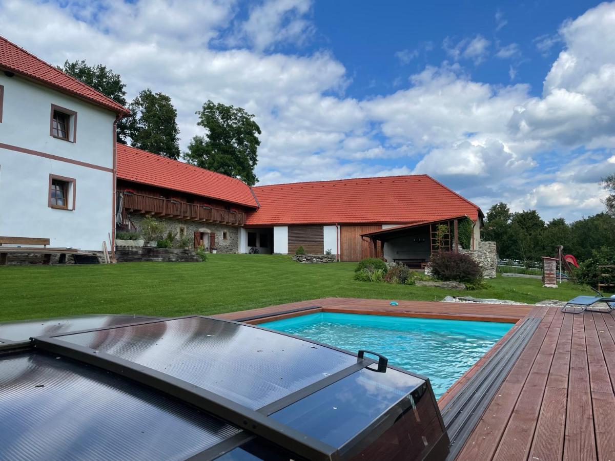 Farma Nahlov Appartement Frymburk Buitenkant foto
